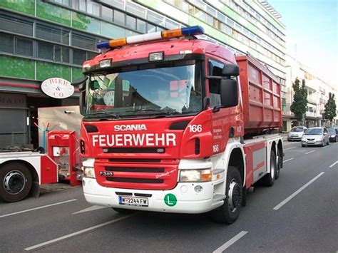 Wlf Wiener Feuerwehr Berufsfeuerwehr Wien Berufsrettung Wien Flickr