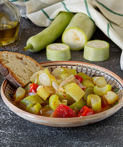 Zucca Lunga In Umido Ricetta Siciliana Veloce E Gustosa