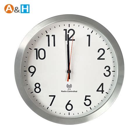 High Quality Wall Clock Modern Simple Metal Radio Control Rcc Aluminum