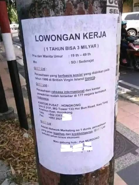 Potret Absurd Iklan Tempel Di Tiang Listrik Ini Tulisannya Kocak