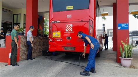 Lakukan Ramp Check Angkutan Di Semarang Jelang Nataru Dishub Temukan