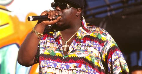 New York City Marks Late Rapper Biggie Smalls Th Birthday Cbs New York