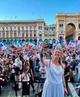 Meloni Amari Finita La Luna Di Miele Tra Sora Giorgia E Gli Italia