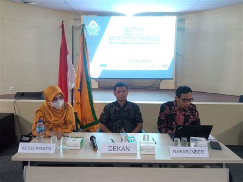 FAH UIN STS Jambi Gelar Pelatihan Penulisan Karya Ilmiah Bagi Mahasiswa