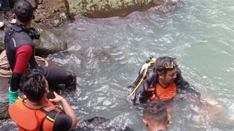 Lompat Di Air Terjun Aimitat Remaja Di Sikka Ntt Tewas Tenggelam