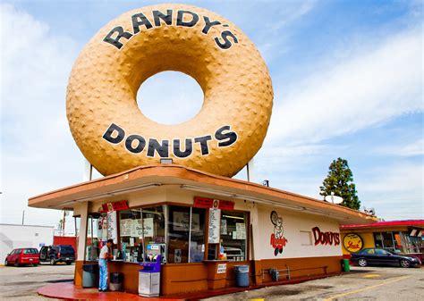 Randy’s Donuts | Restaurants in Inglewood, Los Angeles