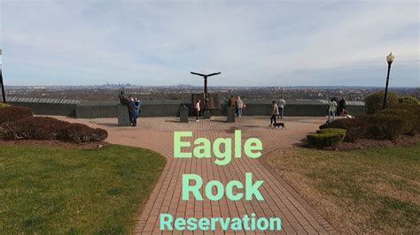 Walking Tour Park Overlooking Manhattan Skyline Eagle Rock