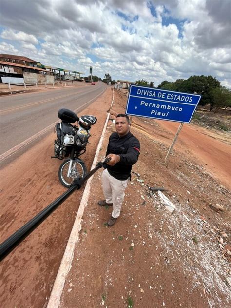 De Moto Fot Grafo J Percorreu Mais De Munic Pios Fazendo