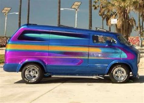 Nautilus 1976 Dodge Custom Van