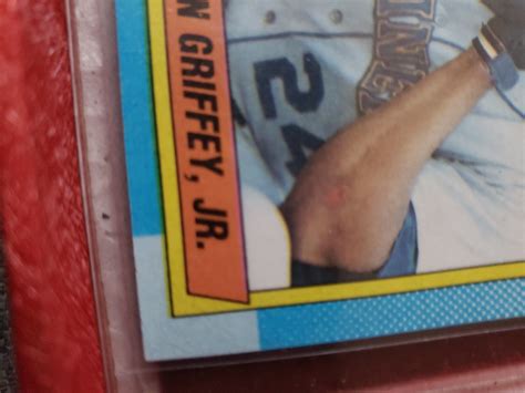 21990 Topps 336 Ken Griffey Jr Error Card ‘bloody Scar Ultra Rare