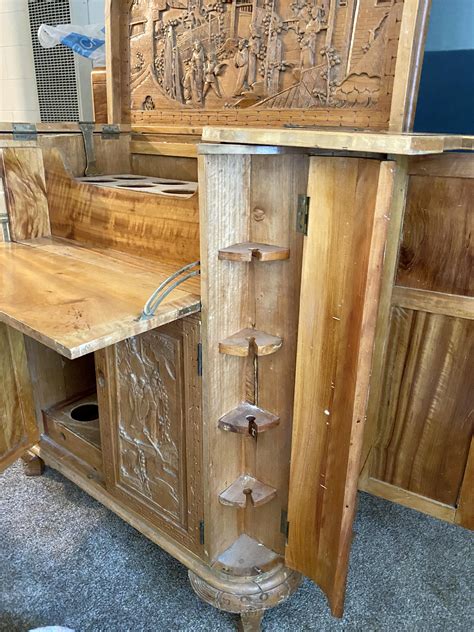 Hand-carved vintage liquor cabinet! : r/Curbfind