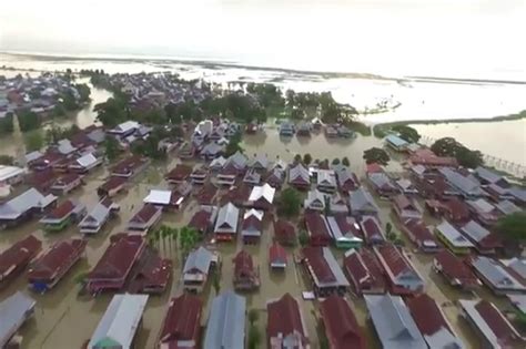 Sebulan Penuh Ribuan Rumah Di Kecamatan Di Wajo Terendam Banjir