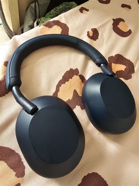 Taking care of XM5!? : r/SonyHeadphones