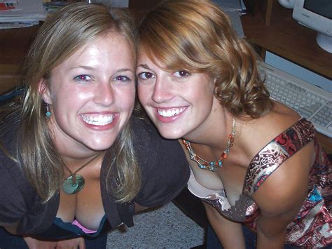 Sex Downblouse Nip Slips Image 20042069