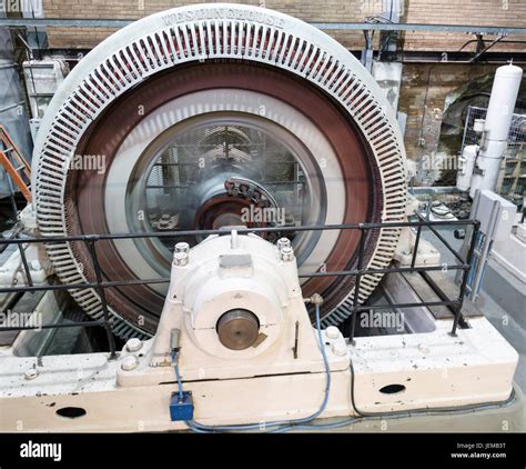 Spinning Hydro Electric Turbine: A small old Westinghouse water turbine ...