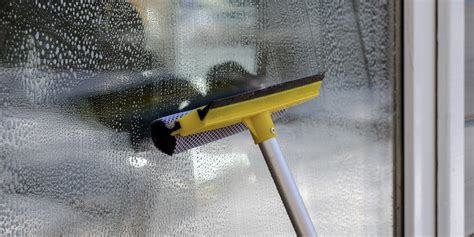 How to Use Window Cleaning Squeegee on Different Surfaces – Wash Our ...