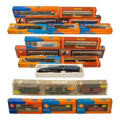 Lot 2169 - Hornby Mallard Locomotive LNER 4468