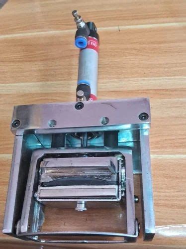 Piece Min Hot Stamping Mild Steel Hand Operated Batch Coding Machine At Rs In Aligarh