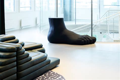 Caspar Coppetti Tells Us How A Shoe Goes Around The World Pwc Schweiz