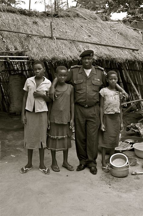 Les Filles Du Policier Baraka Sud Kivu Rdc Avril Flickr