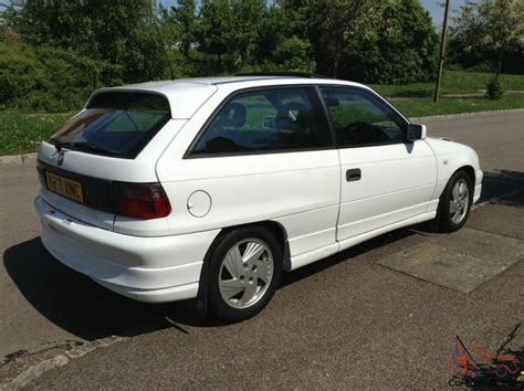 1993 Vauxhall Astra Gsi 16v White Mk3