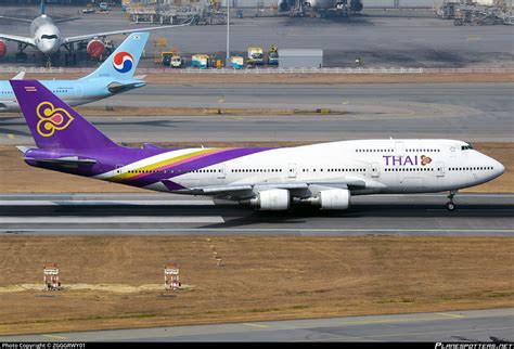 Hs Tgg Thai Airways International Boeing D Photo By Zgggrwy