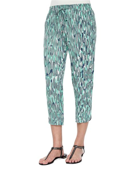 Splendid Graphic Print Drawstring Capri Pants In Green Sea Lyst