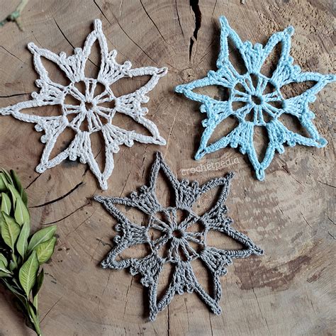 Easy Crochet Snowflakes Mini Cal Free Patterns Crochetpedia