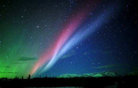 Canada - Aurora Borealis photographed from the Kusawa Lake road,...