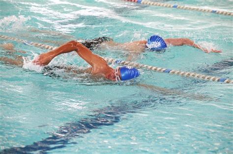 Sabe nadar Agora é possível praticar a atividade em oito piscinas