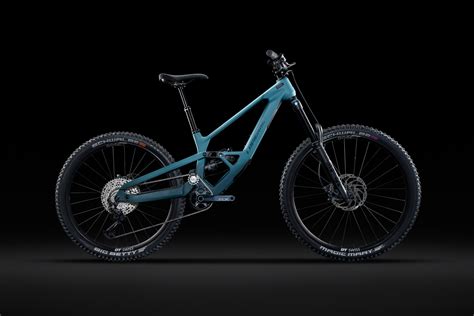 Lapierre S New Spicy CF Enduro Bike Can Be Converted From High Pivot