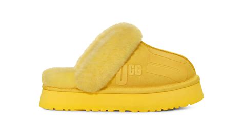 Uggs Yellow