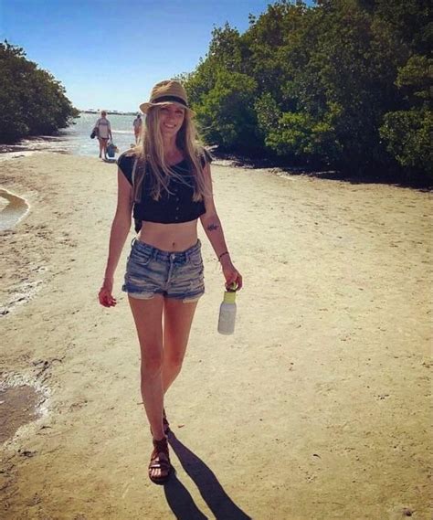 Discover More Like Croptopgirls 39 Yr Old MILF And Related Content