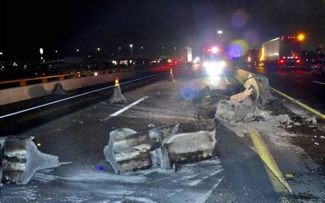 Impacto entre dos vehículos deja un conductor muerto en la Toluca