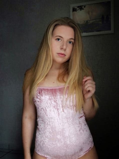 Hot Blonde Girl Tumblr