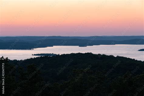 Table Rock Lake Stock Photo | Adobe Stock