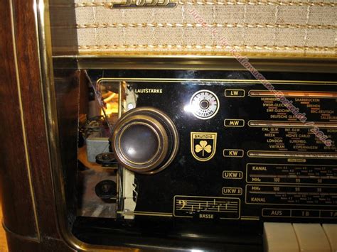 Datei Grundig W Radiomuseum Bocket De