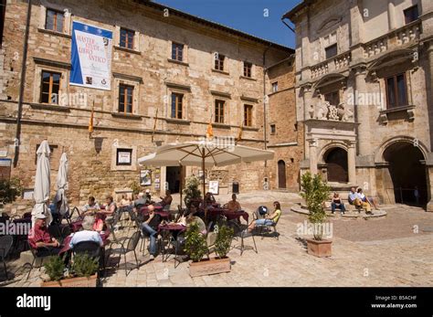 Palazzo Tarugi Piazza Grande Montepulciano Val D Orcia Siena