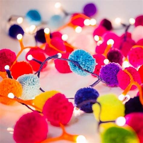 25 Cute And Creative Pom Pom Craft Ideas Bored Art Bastelideen