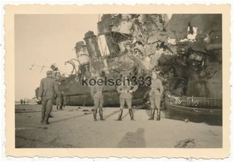 Foto Soldaten Von Infanterie Reg Am Schiff Wrack In D Nkirchen