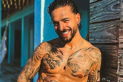 V Deo Maluma Detonado Ao Aparecer Sem Roupa Nas Redes Sociais