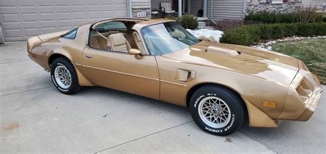 1981 Pontiac Trans Am Flaunts 23000 Miles Something Unexpected Under