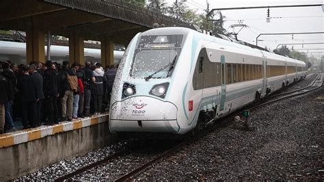 İlk Milli Elektrikli Tren Seti TCDD ye teslim edildi