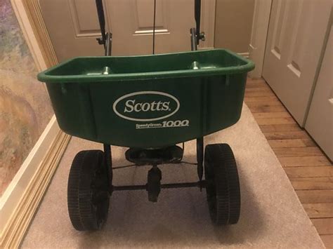 Scotts Speedy Green 1000 Spreader