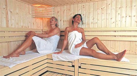 Sauna Betreiber Bestehen Auf Nackte Tatsachen