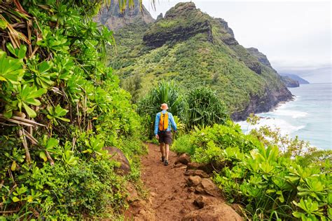 The 7 Best Day Hikes on Kauai | GearJunkie