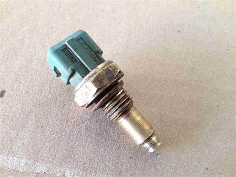 Sensor O Bulbo De Temperatura Vw Pointer Conector Azul En