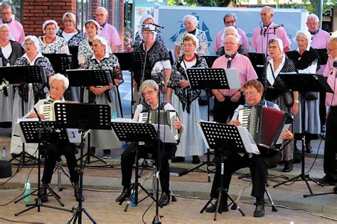 Shantykoor Buitengaats Geeft Zomeravondconcert Rtv Ridderkerk