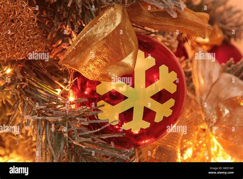 Snowflake Icon Hi Res Stock Photography And Images Alamy