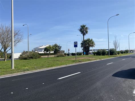 Acaben les obres de millora de la rotonda ovalada de Maó Fora Vila